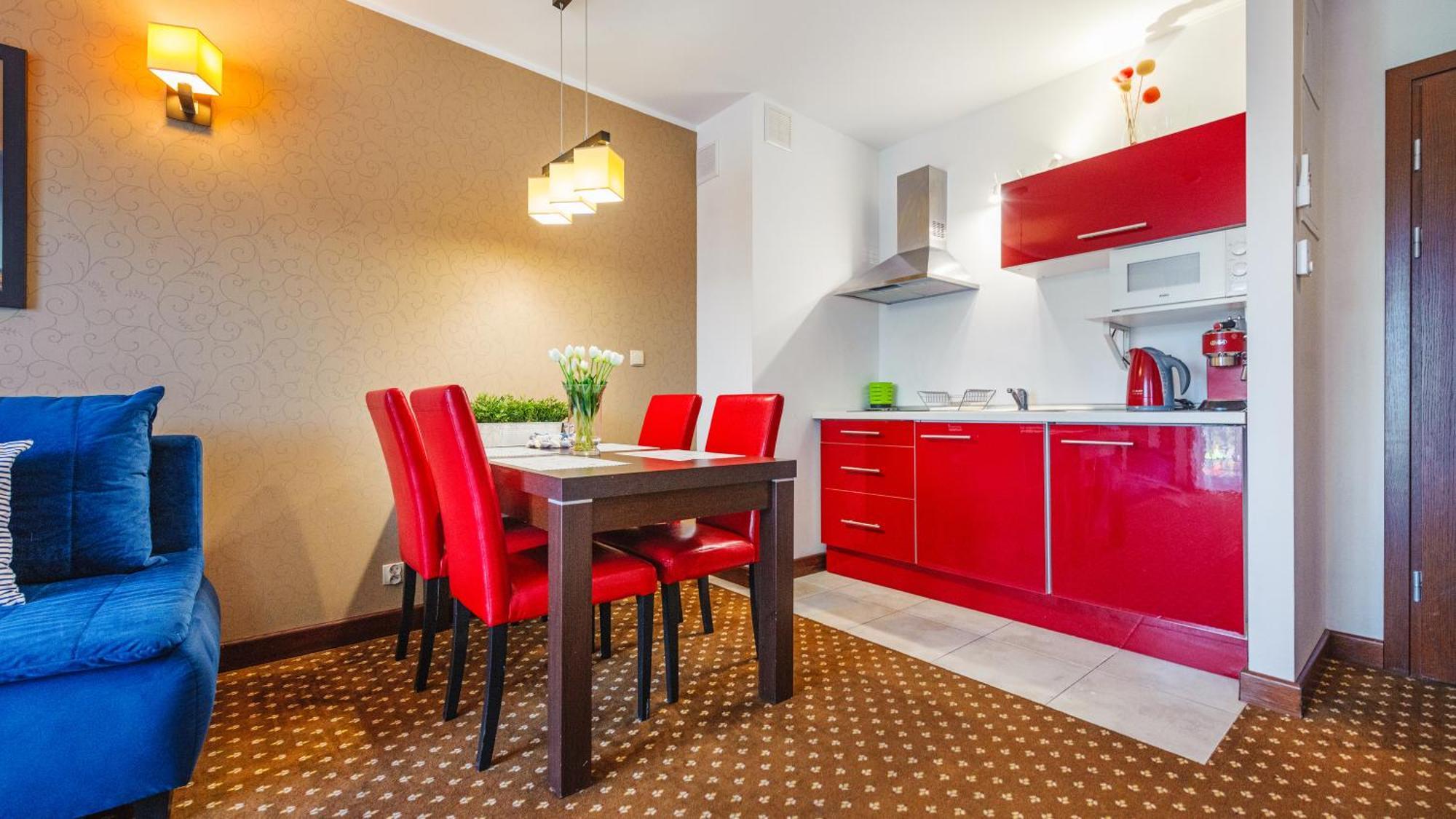 Apartamenty Sun & Snow Continental Blisko Plazy Krynica Morska Exterior foto