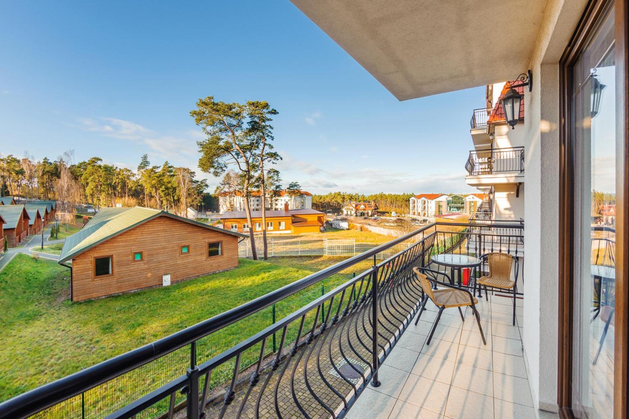 Apartamenty Sun & Snow Continental Blisko Plazy Krynica Morska Exterior foto