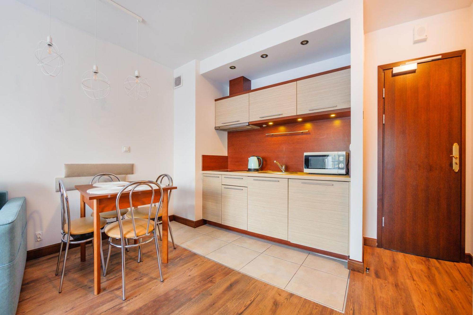 Apartamenty Sun & Snow Continental Blisko Plazy Krynica Morska Exterior foto